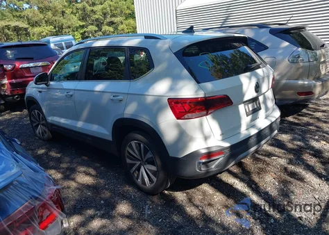 2024 Volkswagen Taos 1.5T Se из США, поврежденный, VIN 3VVSX7B22RM002386